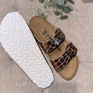 Birkenstocks Arizona Gator Golden Rose